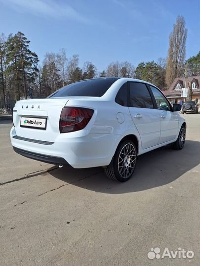 LADA Granta 1.6 МТ, 2023, 15 000 км