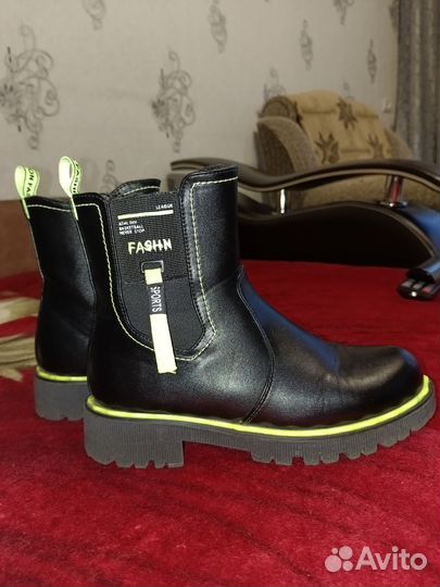 Ботинки для девочки