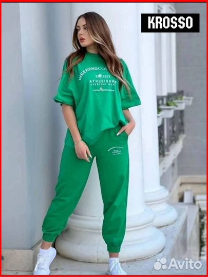 Женский спортивный костюм с футболкой 50