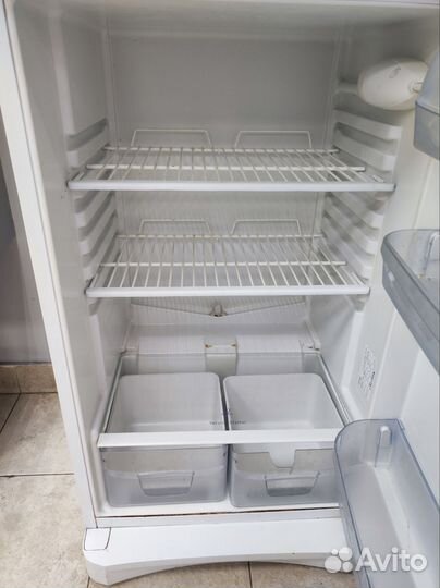 К3) Холодильник Indesit T14R-024