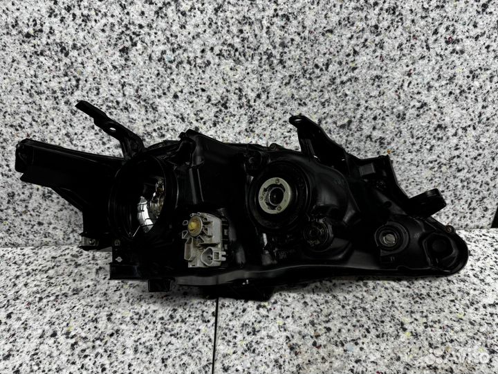 Левая фара toyota camry 50 ксенон