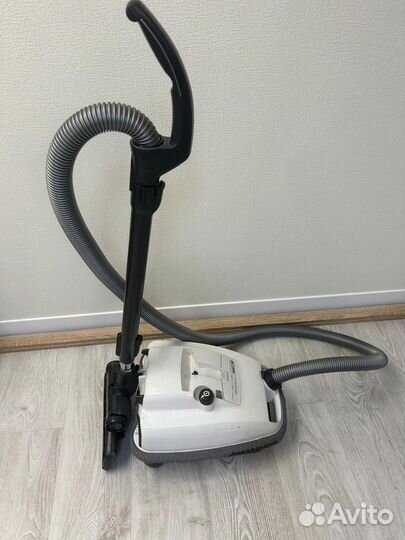 Пылесос Bork V705