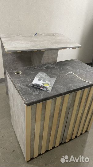 Стойка для кофейни самообслуживания