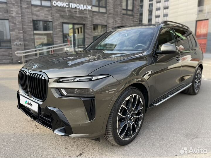 BMW X7 3.0 AT, 2022, 5 000 км