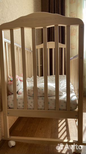 Детская кроватка