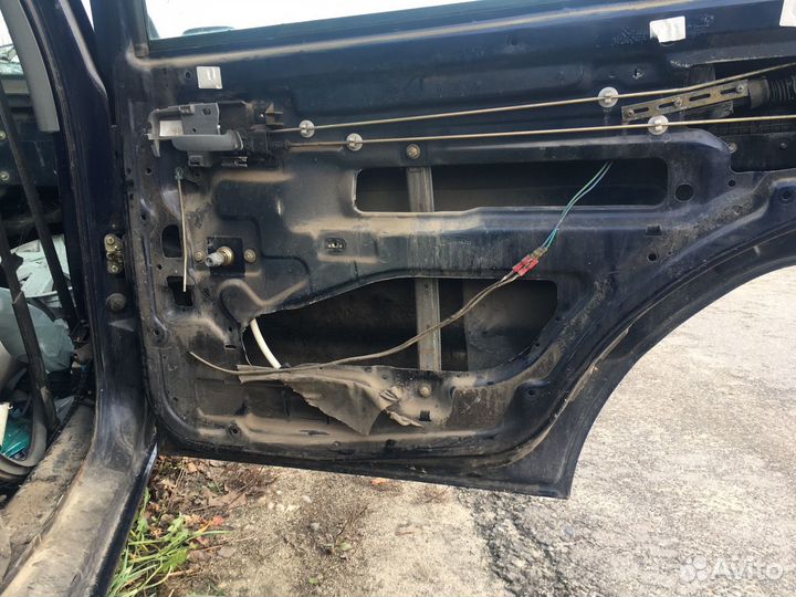 Дверь шкода фелиция