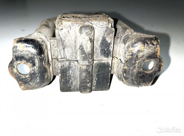 Подушка двигателя Honda Accord 7