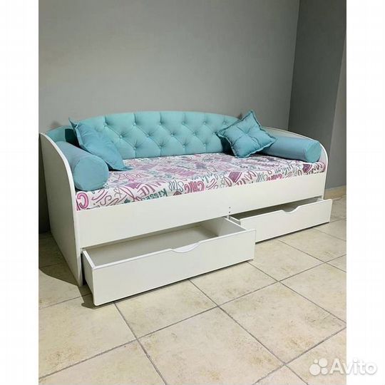 Кровать велюр от 2х лет лдсп разные цвета