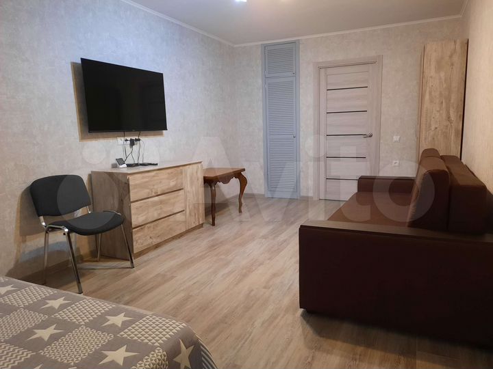 2-к. квартира, 53 м², 1/5 эт.