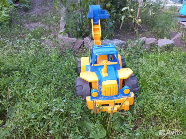Машинка игрушка