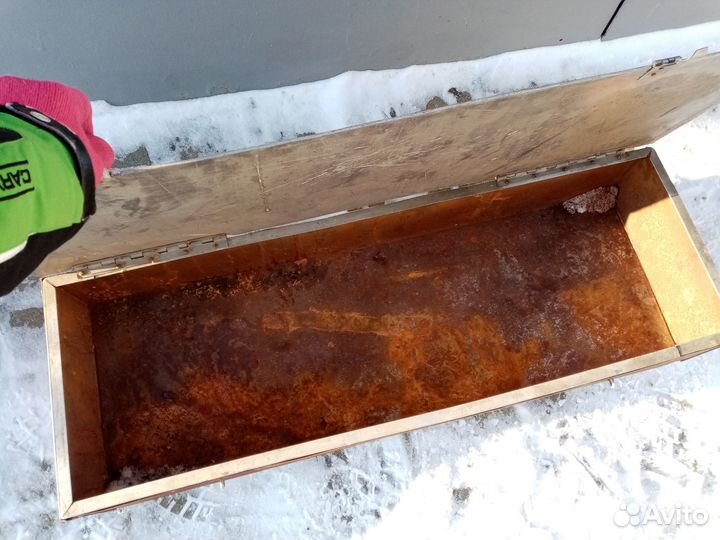 Сейф металлический, надежный,раритетный