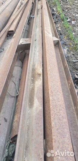 Угольник металлический