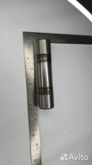 3176826 Втулка распорная кроншт навески