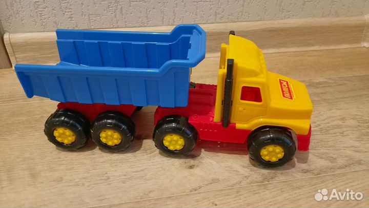 Грузовик самосвал Полесье