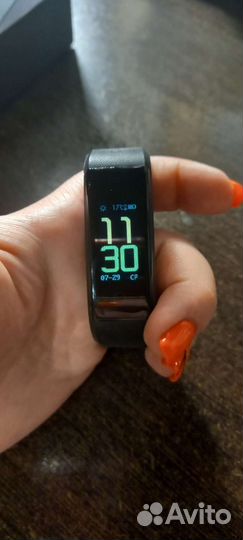 Фитнес-трекер