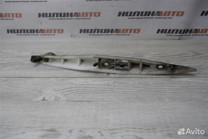 Кронштейн переднего бампера правый Форд Фокус 1