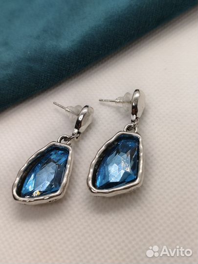 Серьги в стиле uno DE 50