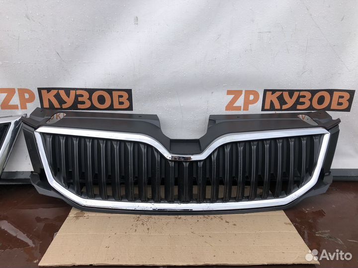 Octavia A7 13-17-20 решетка радиатора