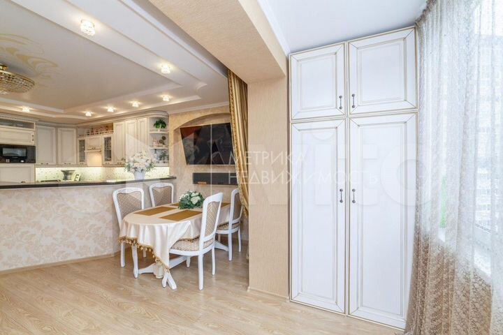 3-к. квартира, 92 м², 9/10 эт.