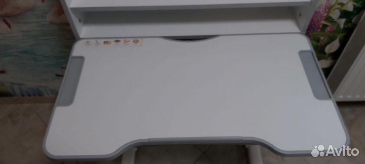 Растущая парта для школьника /растущий стул