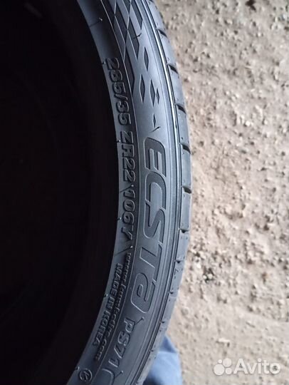 Kumho Ecsta PS71 285/35 R22 и 315/30 R22 107Y