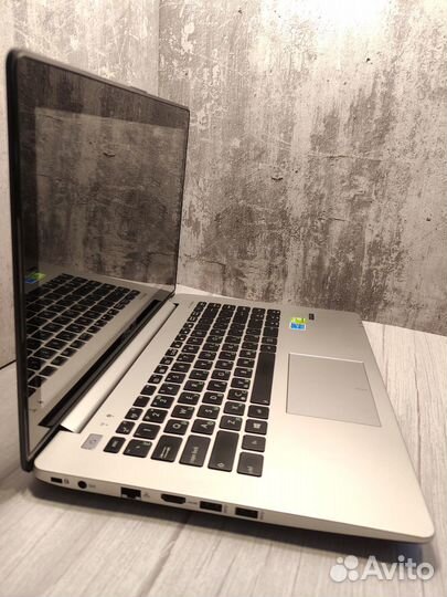Ультрабук Asus c SSD/intel/GeForce 2GB/8Гб Озу/HDD