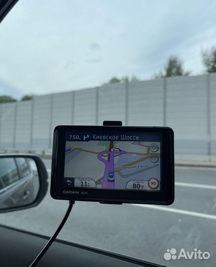 GPS навигатор Garmin Nuvi 1310