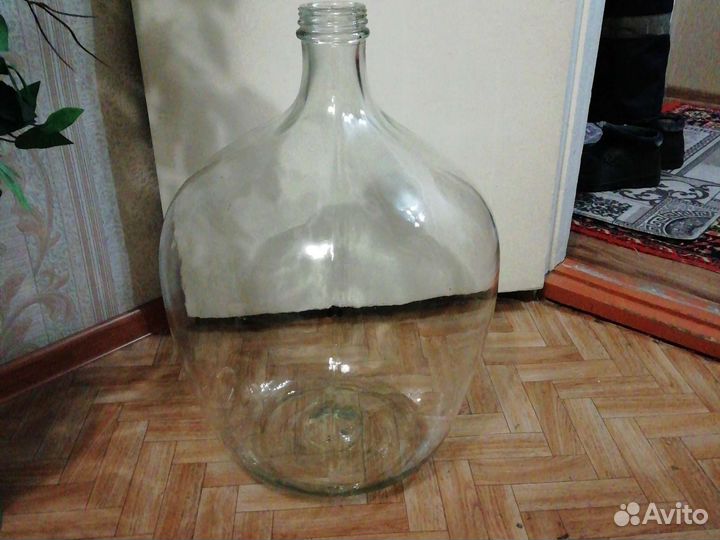 Бутылка стеклянная. 50л