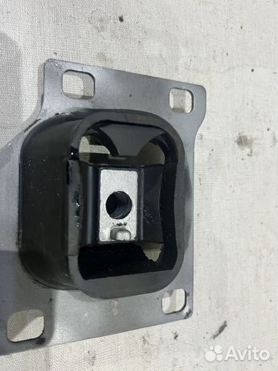 Ford focus 1 подушка АКПП МКПП