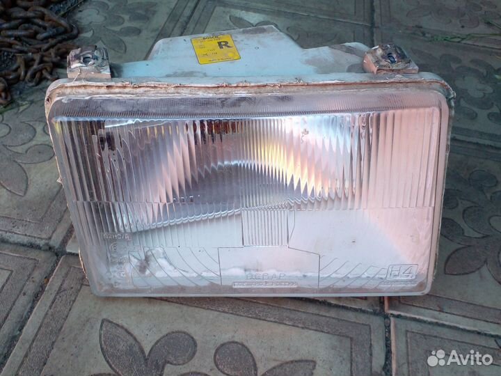 Фары на Волгу 3110