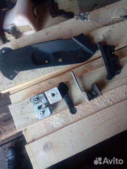 Стеклоподъемник приора зданий правый