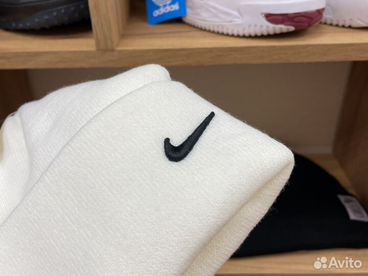 Шапка Nike