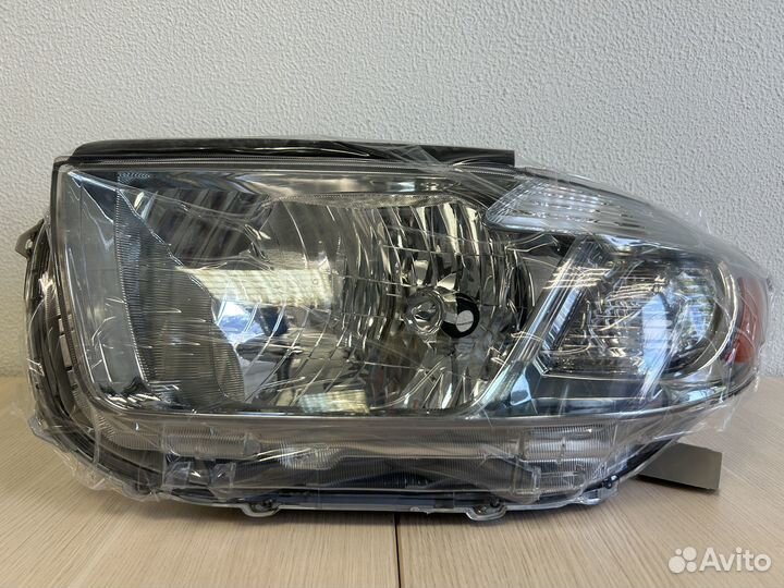 Фары для Toyota Highlander 8113048470 8117048460