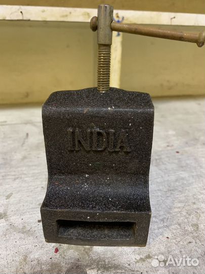 Финагкль с наковальней