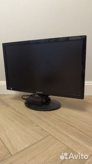 Монитор samsung