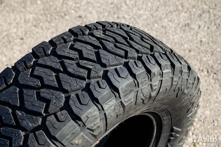 Maxxis AT-811 Razr AT 285/70 R17 117T