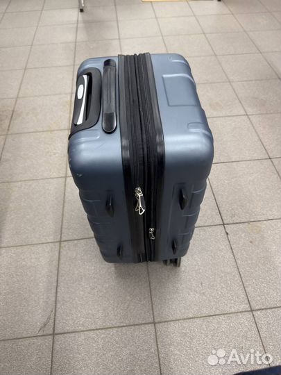 Чемодан на колесах бу