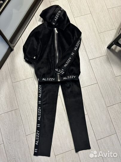 Дизайнерский костюм alezzi