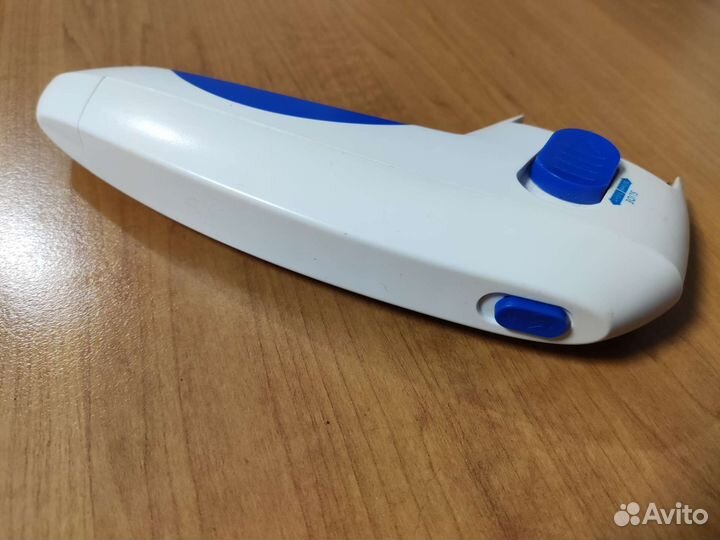 Электрическая щетка для удаления блох кошки/собаки