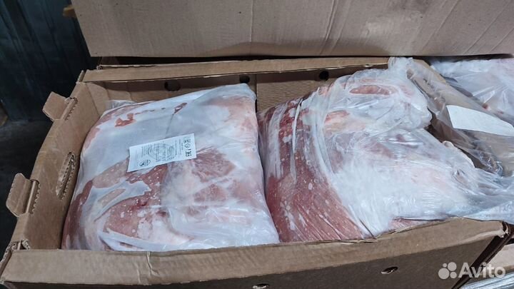 Окорок свиной бескостный