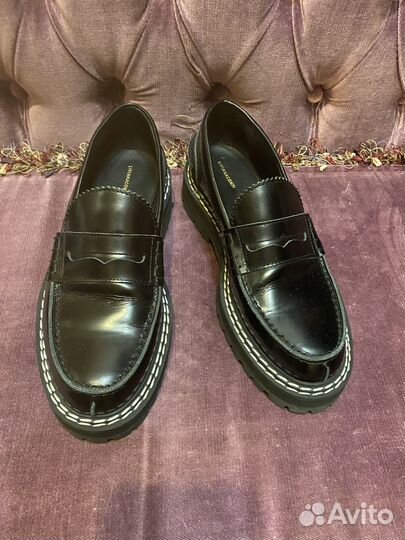 Лоферы и макасины женские