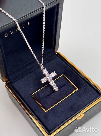 Серебряный кулон Graff