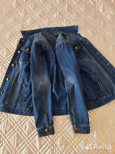 Куртка джинсовая