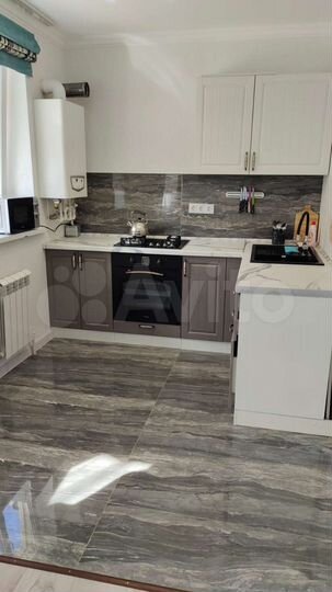 2-к. квартира, 50 м², 1/2 эт.