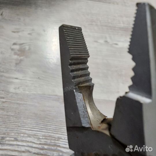 Плоскогубцы skrab