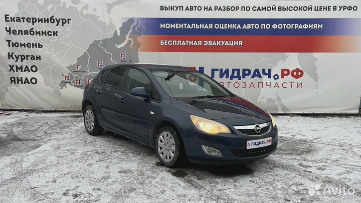 Ступица задняя левая Opel Astra (J) 328036