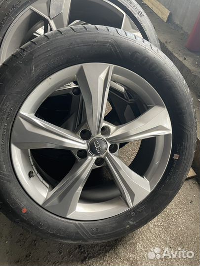 Новые оригинальные колеса Audi Q5 FY New R19