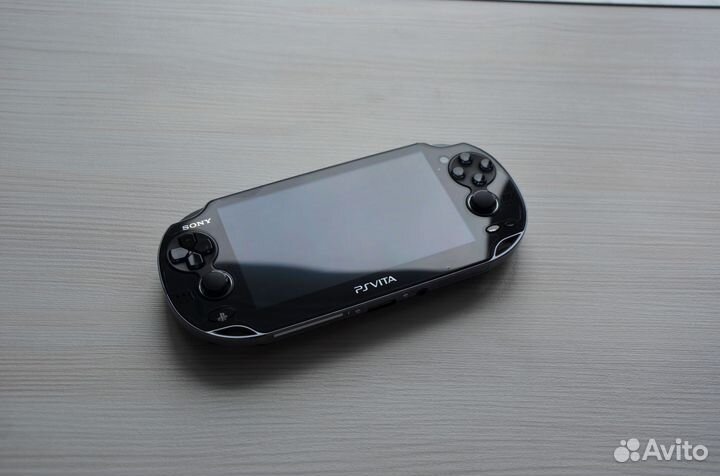 PS Vita 1004