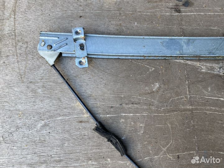 Стеклоподъемник передний правый Pajero 2