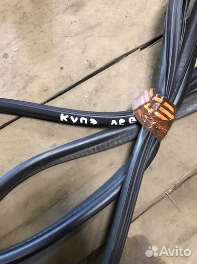 Уплотнительная резинка двери